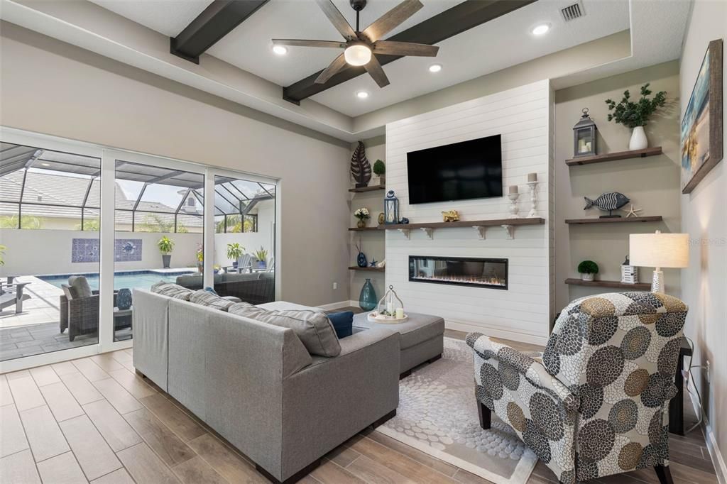 待售: $1,095,000 (4 贝兹, 3 浴室, 2712 平方英尺)