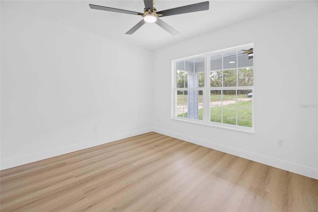 Activo con contrato: $380,000 (3 camas, 2 baños, 1520 Pies cuadrados)