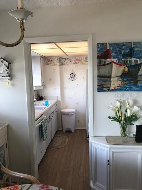 В аренду: $5,300 (2 спален, 2 ванн, 867 Квадратных фут)