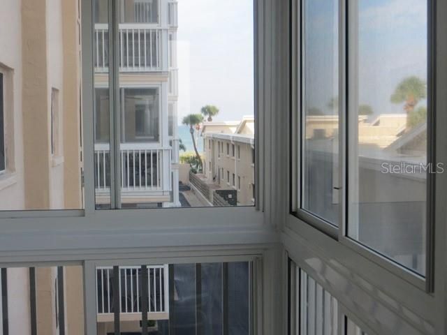 В аренду: $5,300 (2 спален, 2 ванн, 867 Квадратных фут)