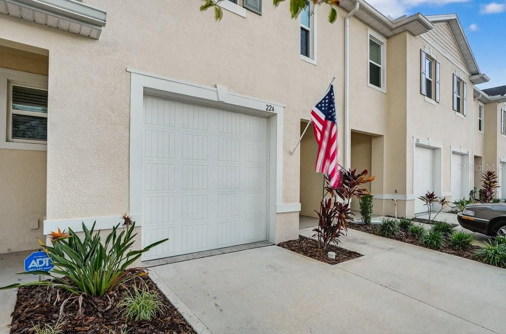 For Sale: $299,000 (3 beds, 2 baths, 1656 Square Feet)