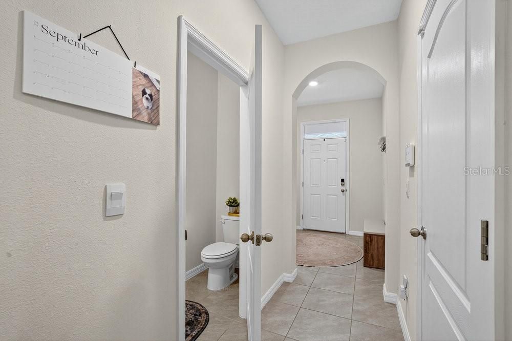 For Sale: $299,000 (3 beds, 2 baths, 1656 Square Feet)