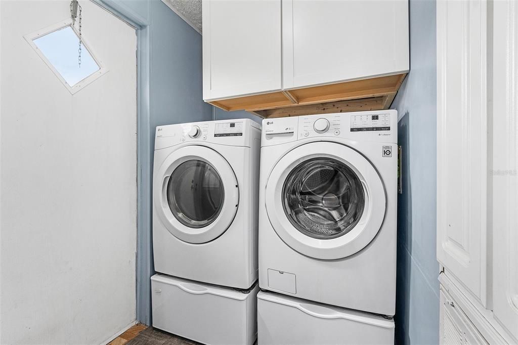 Active With Contract: $169,900 (3 beds, 2 baths, 1344 Square Feet)