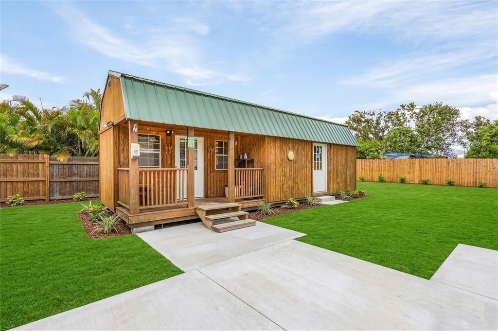 Active With Contract: $169,900 (3 beds, 2 baths, 1344 Square Feet)