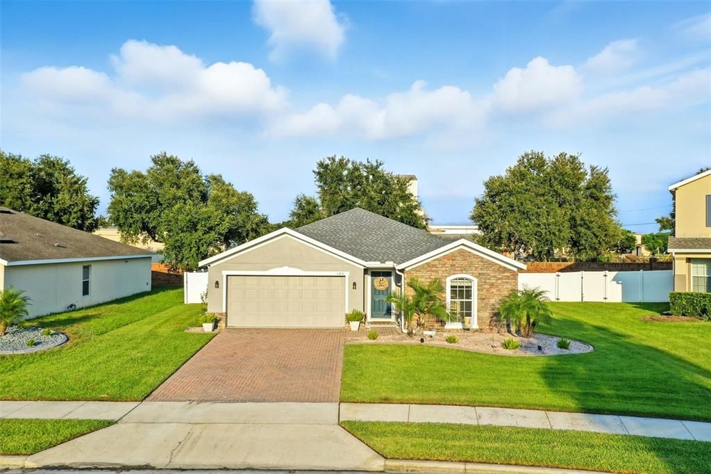 Недавно продано: $469,900 (3 спален, 2 ванн, 1696 Квадратных фут)