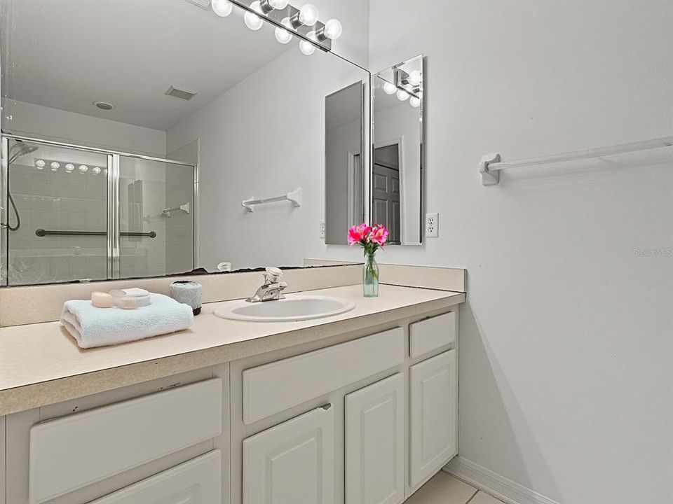 Active With Contract: $315,000 (2 beds, 2 baths, 1522 Square Feet)