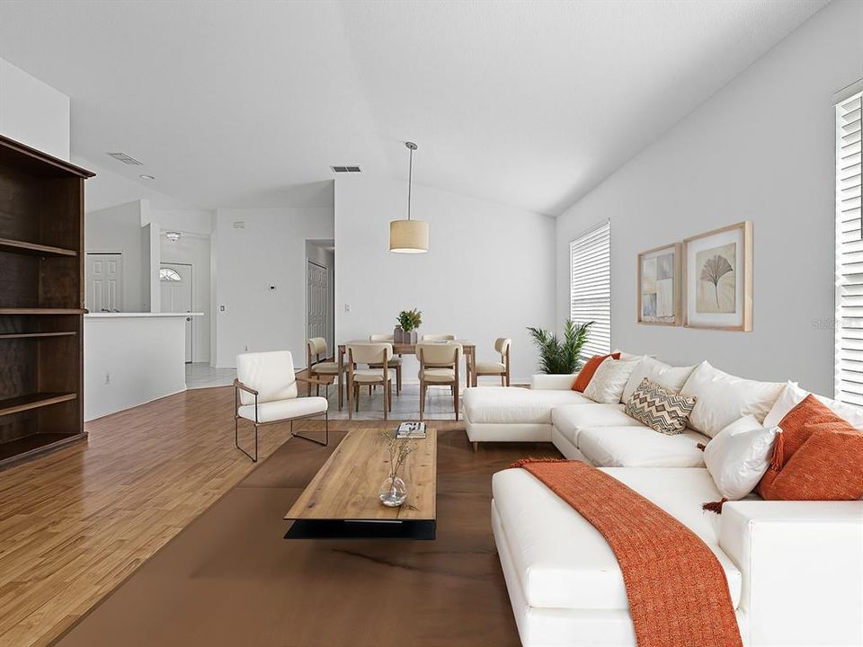 Active With Contract: $315,000 (2 beds, 2 baths, 1522 Square Feet)