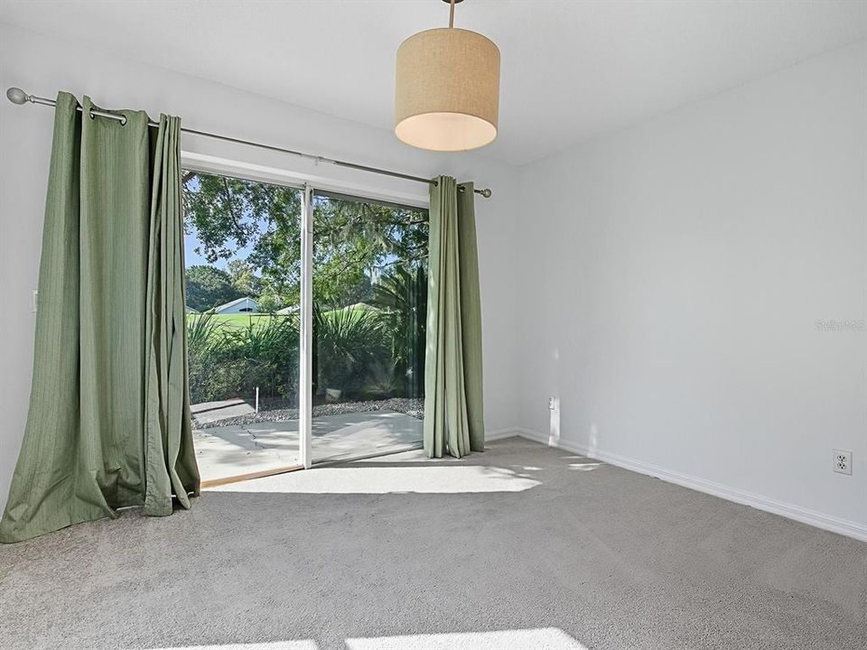 Active With Contract: $315,000 (2 beds, 2 baths, 1522 Square Feet)