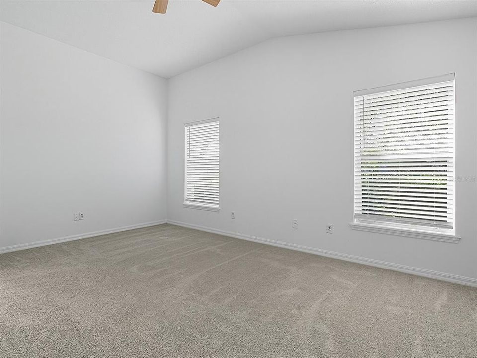 Active With Contract: $315,000 (2 beds, 2 baths, 1522 Square Feet)