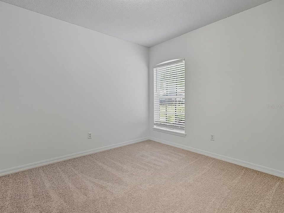 Active With Contract: $315,000 (2 beds, 2 baths, 1522 Square Feet)