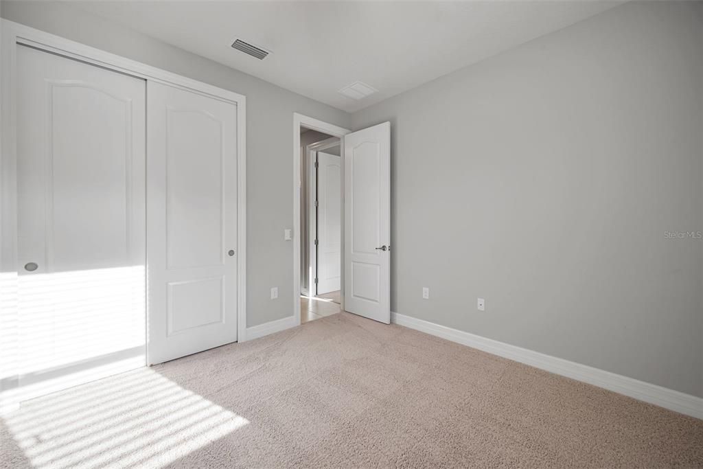 For Sale: $449,000 (4 beds, 2 baths, 2484 Square Feet)