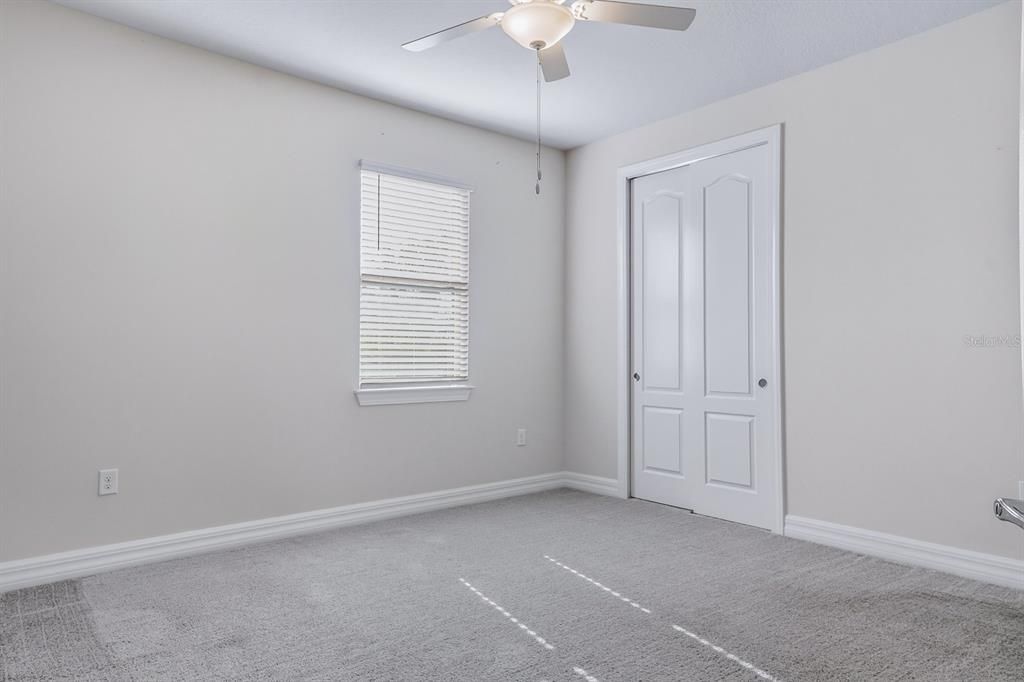 For Sale: $449,000 (4 beds, 2 baths, 2484 Square Feet)