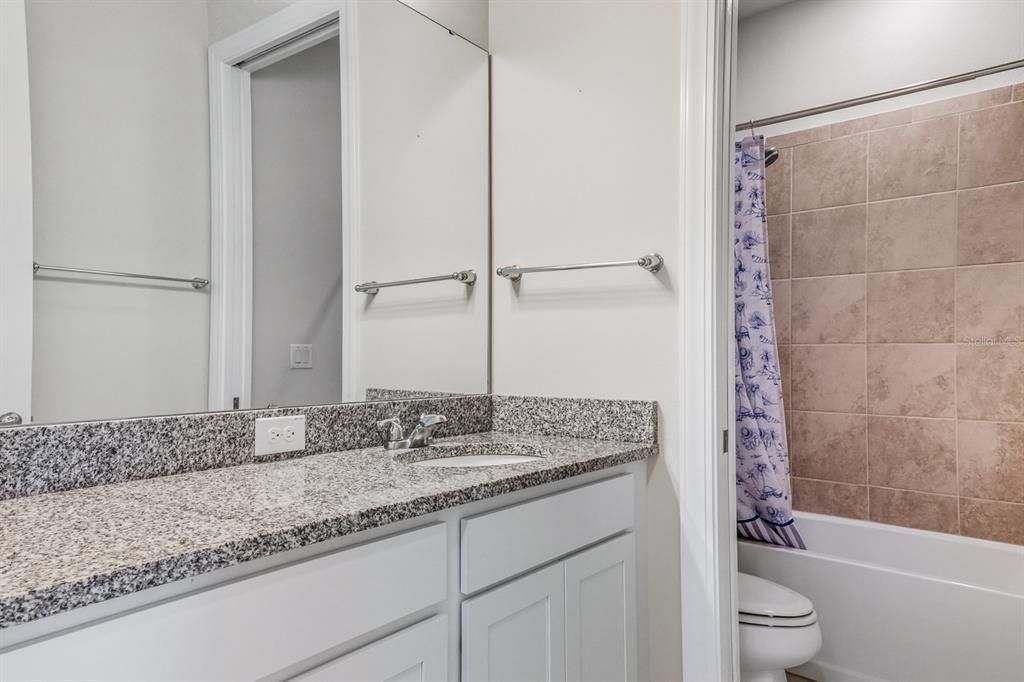 For Sale: $449,000 (4 beds, 2 baths, 2484 Square Feet)