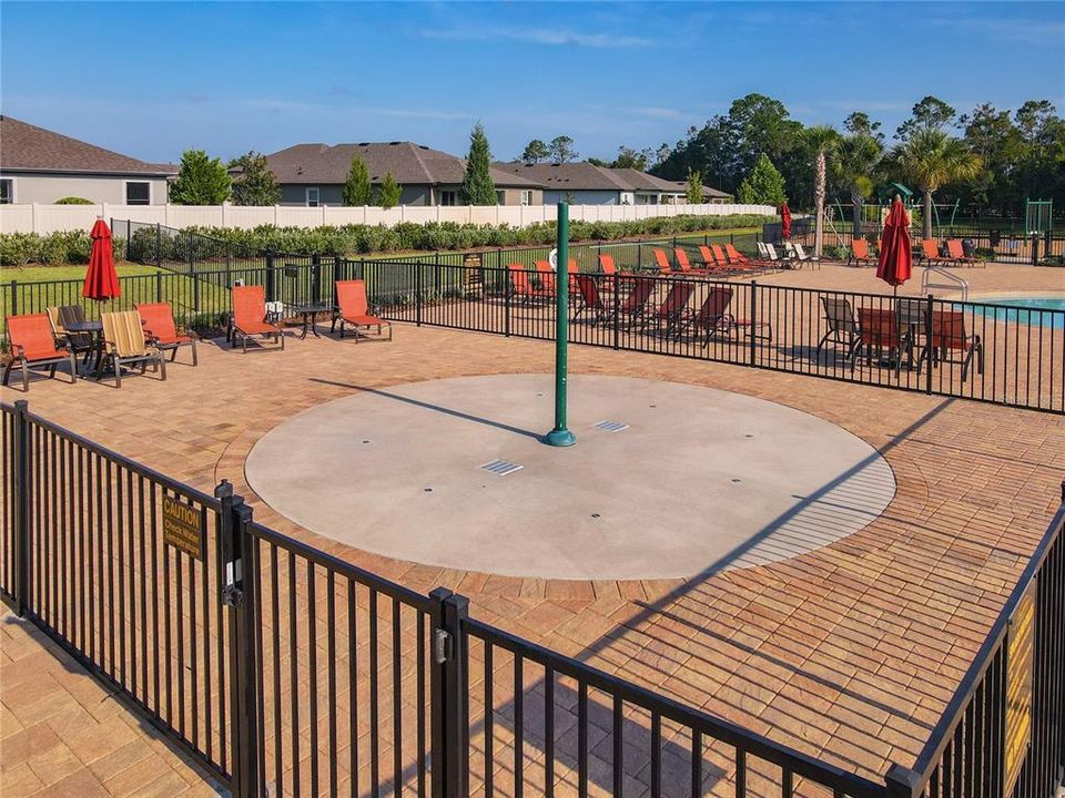 For Sale: $449,000 (4 beds, 2 baths, 2484 Square Feet)