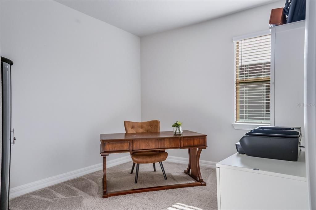 For Sale: $449,000 (4 beds, 2 baths, 2484 Square Feet)