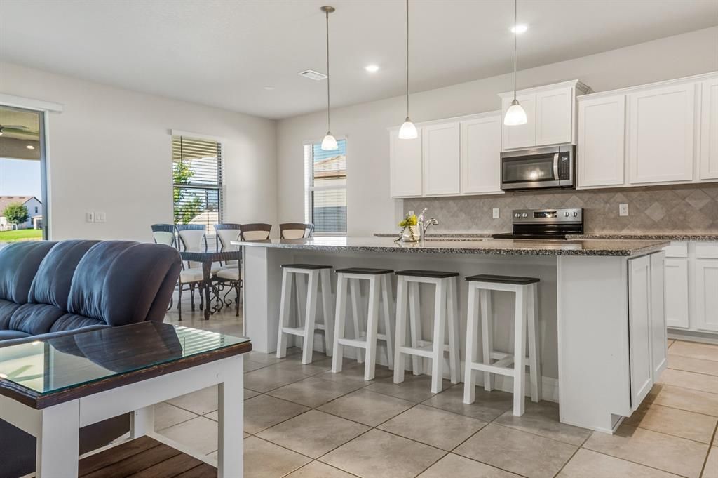 For Sale: $449,000 (4 beds, 2 baths, 2484 Square Feet)