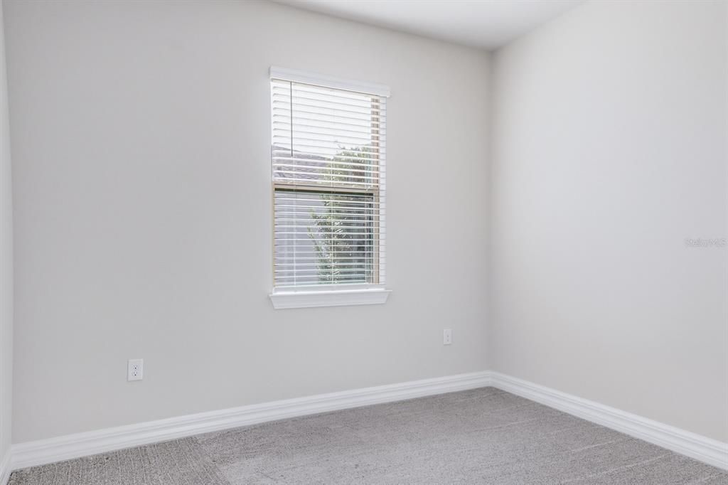 For Sale: $449,000 (4 beds, 2 baths, 2484 Square Feet)