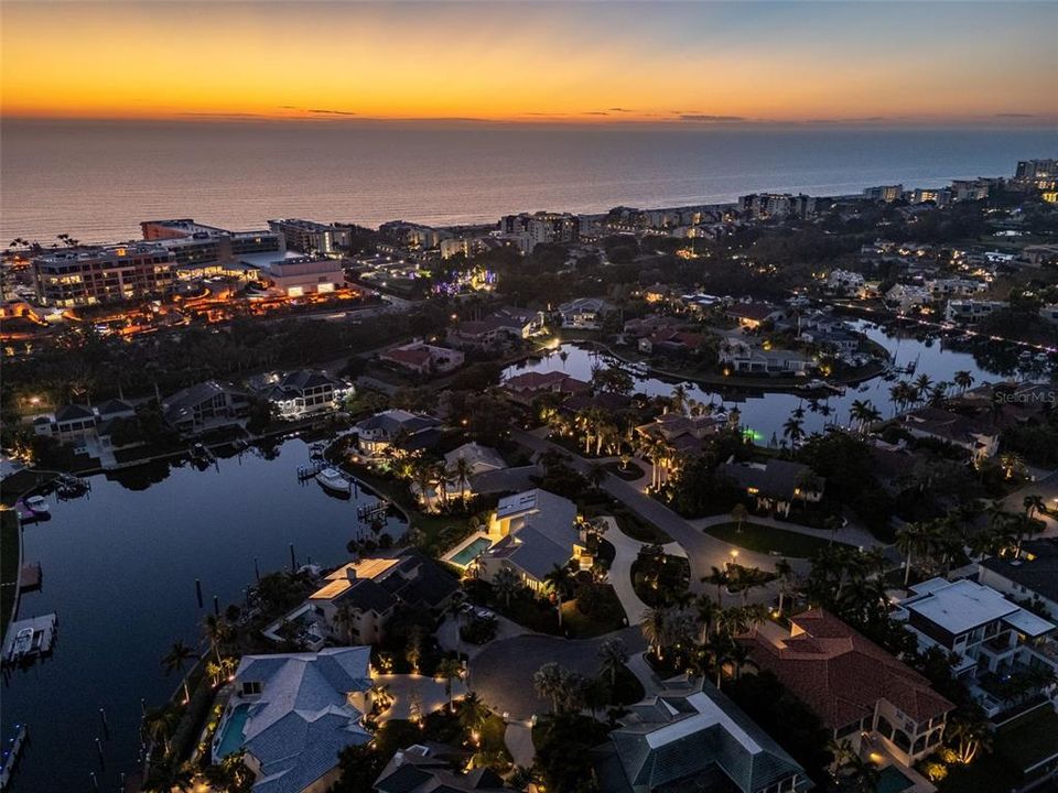 На продажу: $4,550,000 (4 спален, 3 ванн, 4209 Квадратных фут)