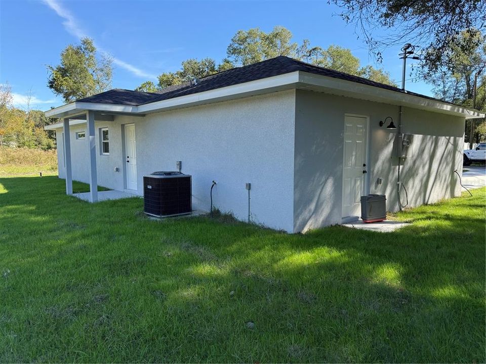 For Sale: $214,900 (3 beds, 2 baths, 1047 Square Feet)