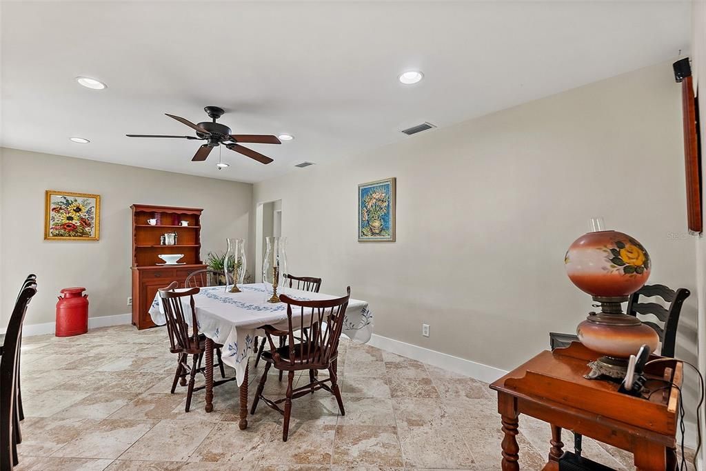 For Sale: $725,000 (4 beds, 3 baths, 2222 Square Feet)