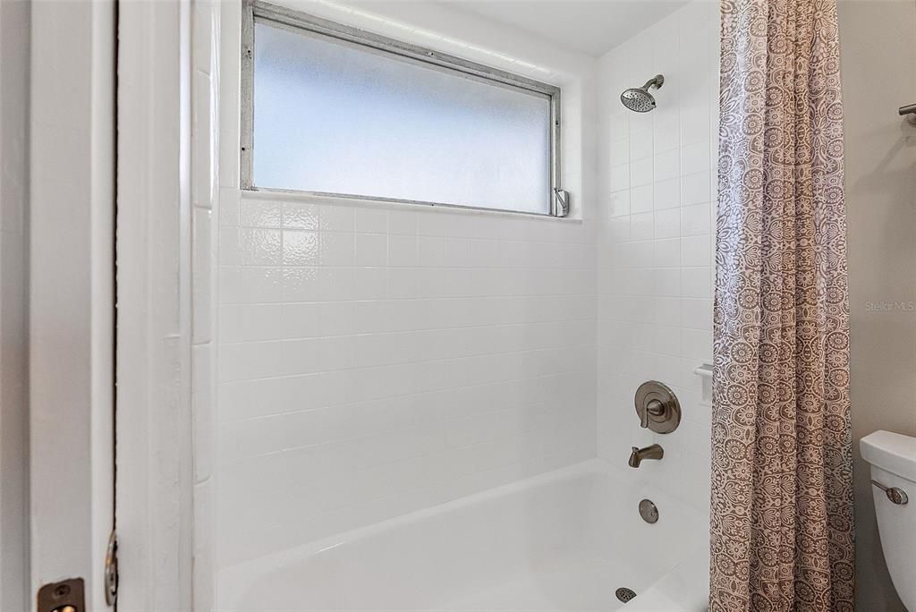 For Sale: $725,000 (4 beds, 3 baths, 2222 Square Feet)