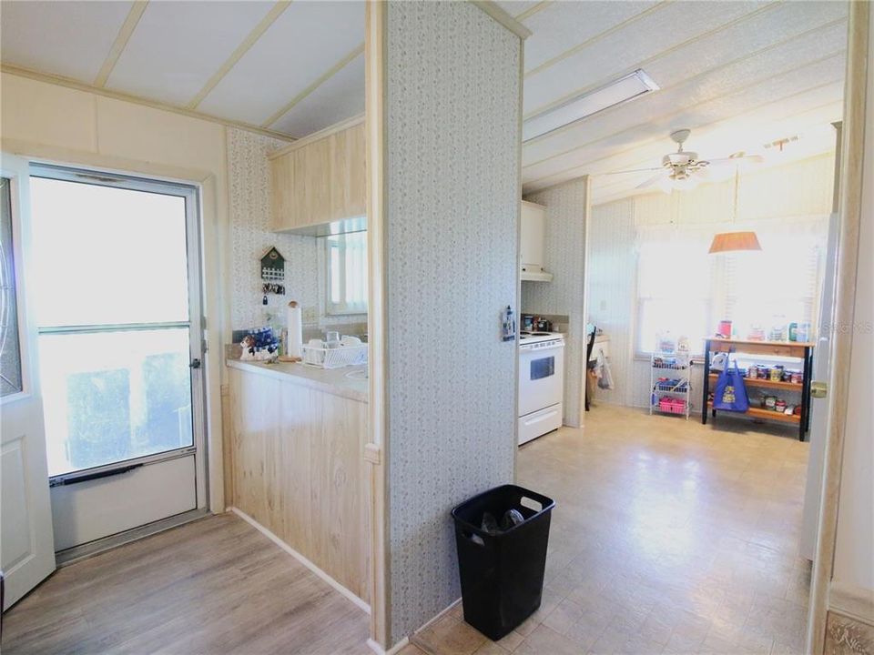 待售: $130,000 (2 贝兹, 2 浴室, 1000 平方英尺)