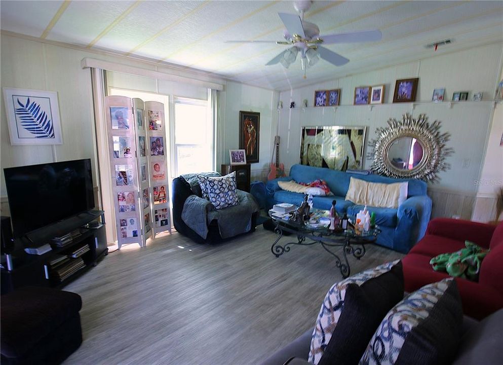 待售: $130,000 (2 贝兹, 2 浴室, 1000 平方英尺)