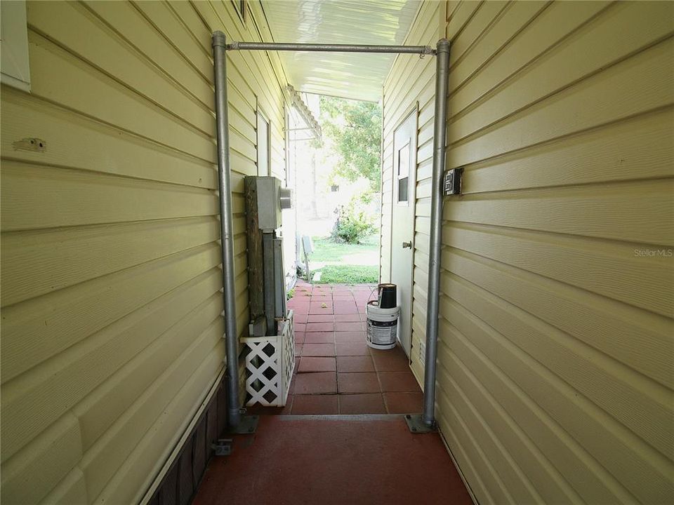 待售: $130,000 (2 贝兹, 2 浴室, 1000 平方英尺)