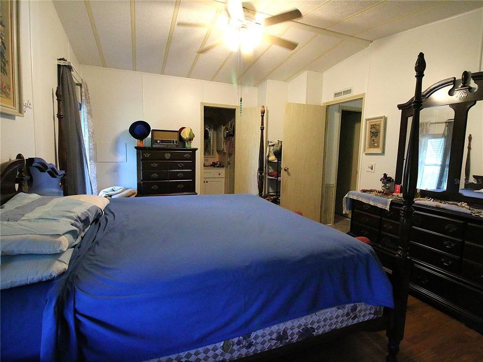 待售: $130,000 (2 贝兹, 2 浴室, 1000 平方英尺)