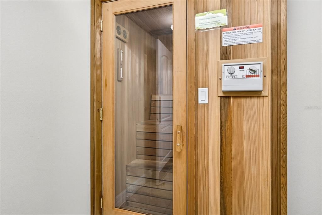 Activo con contrato: $450,000 (3 camas, 2 baños, 1525 Pies cuadrados)