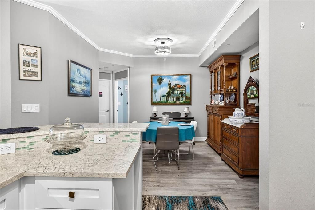 Activo con contrato: $450,000 (3 camas, 2 baños, 1525 Pies cuadrados)