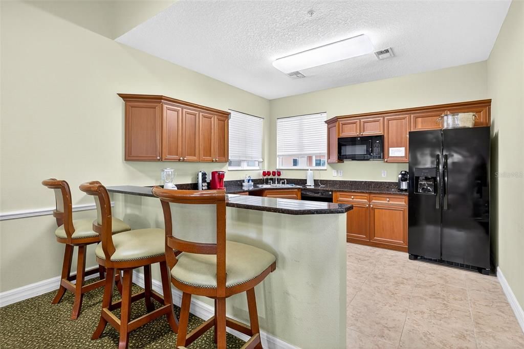 Activo con contrato: $450,000 (3 camas, 2 baños, 1525 Pies cuadrados)