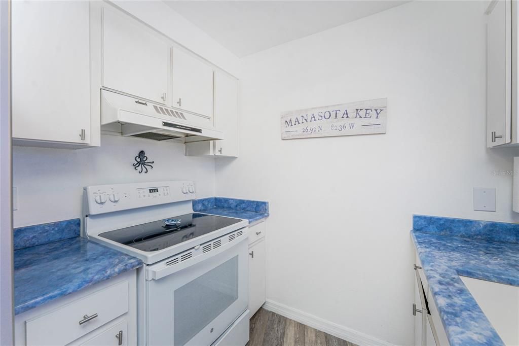 Activo con contrato: $425,000 (2 camas, 2 baños, 762 Pies cuadrados)