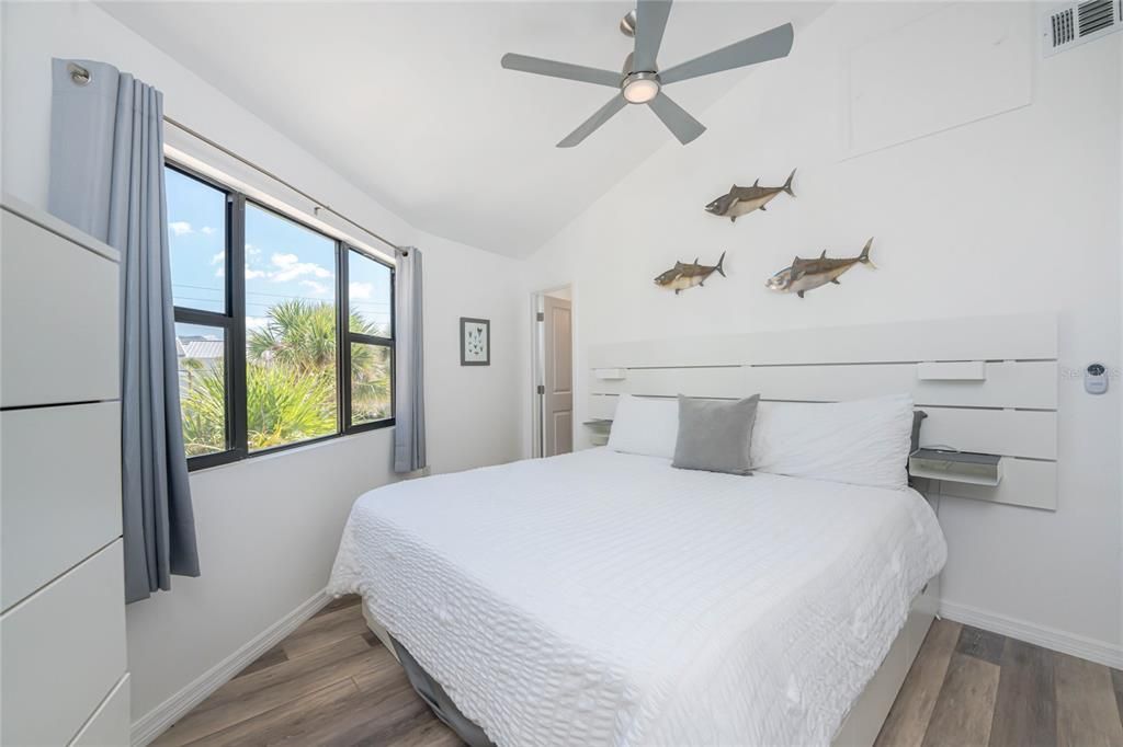 Activo con contrato: $425,000 (2 camas, 2 baños, 762 Pies cuadrados)