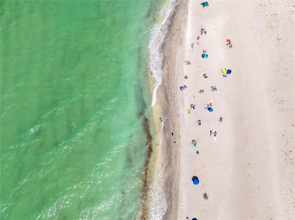 Activo con contrato: $425,000 (2 camas, 2 baños, 762 Pies cuadrados)