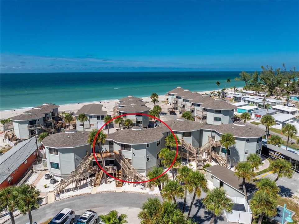 Activo con contrato: $425,000 (2 camas, 2 baños, 762 Pies cuadrados)