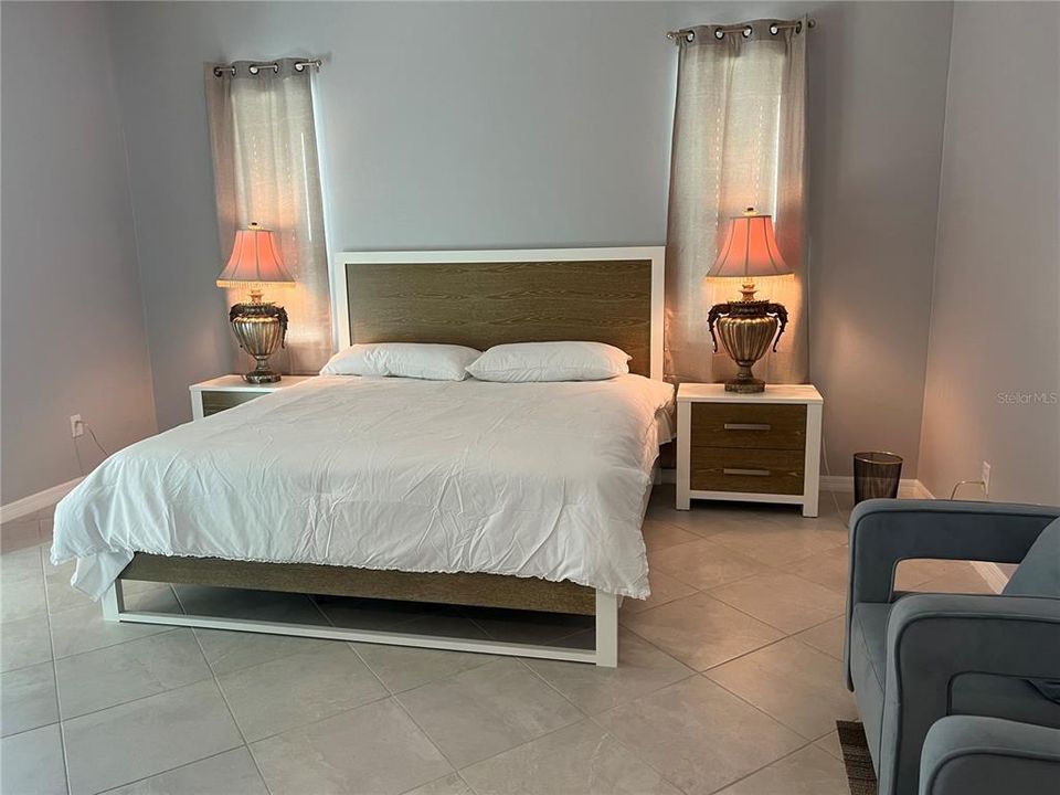 В аренду: $4,500 (4 спален, 3 ванн, 2247 Квадратных фут)