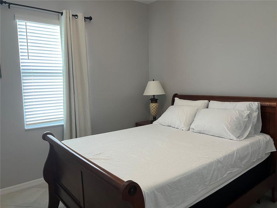 В аренду: $4,500 (4 спален, 3 ванн, 2247 Квадратных фут)