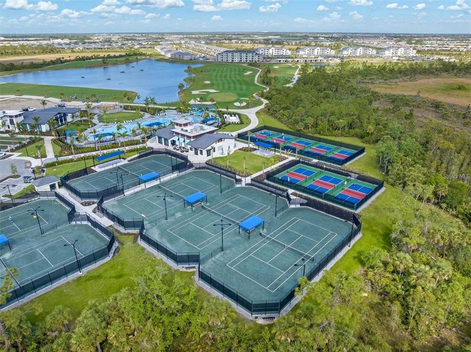 В аренду: $4,500 (4 спален, 3 ванн, 2247 Квадратных фут)