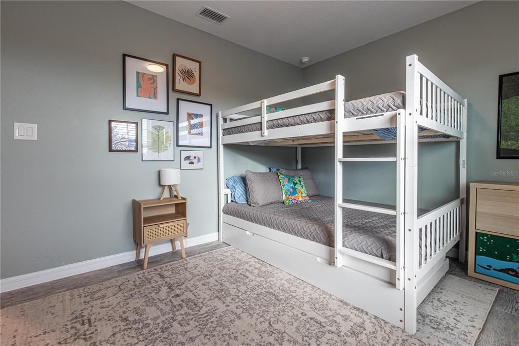 Active With Contract: $399,000 (3 beds, 2 baths, 1648 Square Feet)