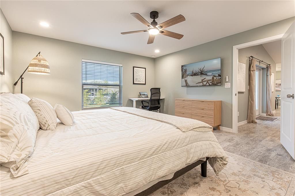 Active With Contract: $399,000 (3 beds, 2 baths, 1648 Square Feet)