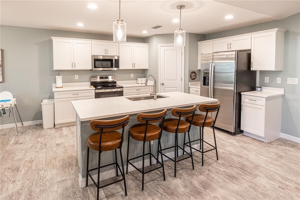 Active With Contract: $399,000 (3 beds, 2 baths, 1648 Square Feet)