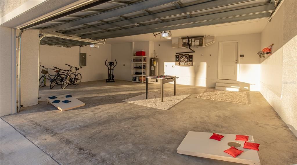 Active With Contract: $399,000 (3 beds, 2 baths, 1648 Square Feet)