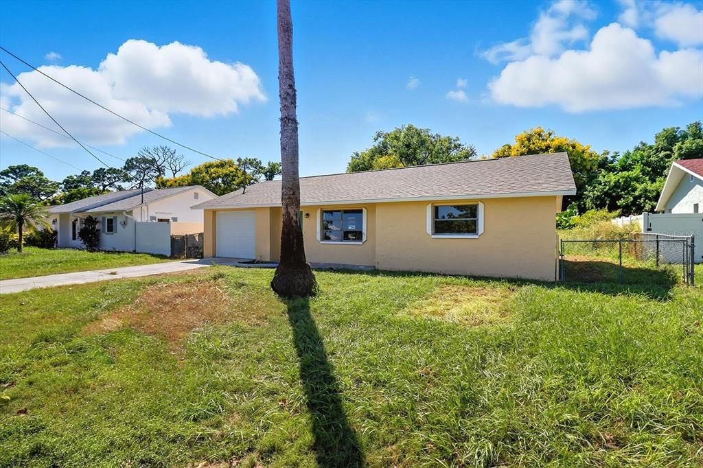 For Sale: $225,000 (3 beds, 2 baths, 1074 Square Feet)