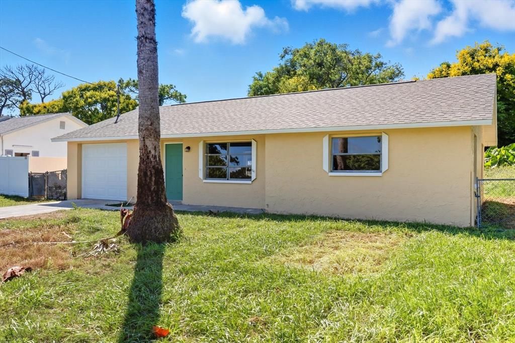 For Sale: $225,000 (3 beds, 2 baths, 1074 Square Feet)