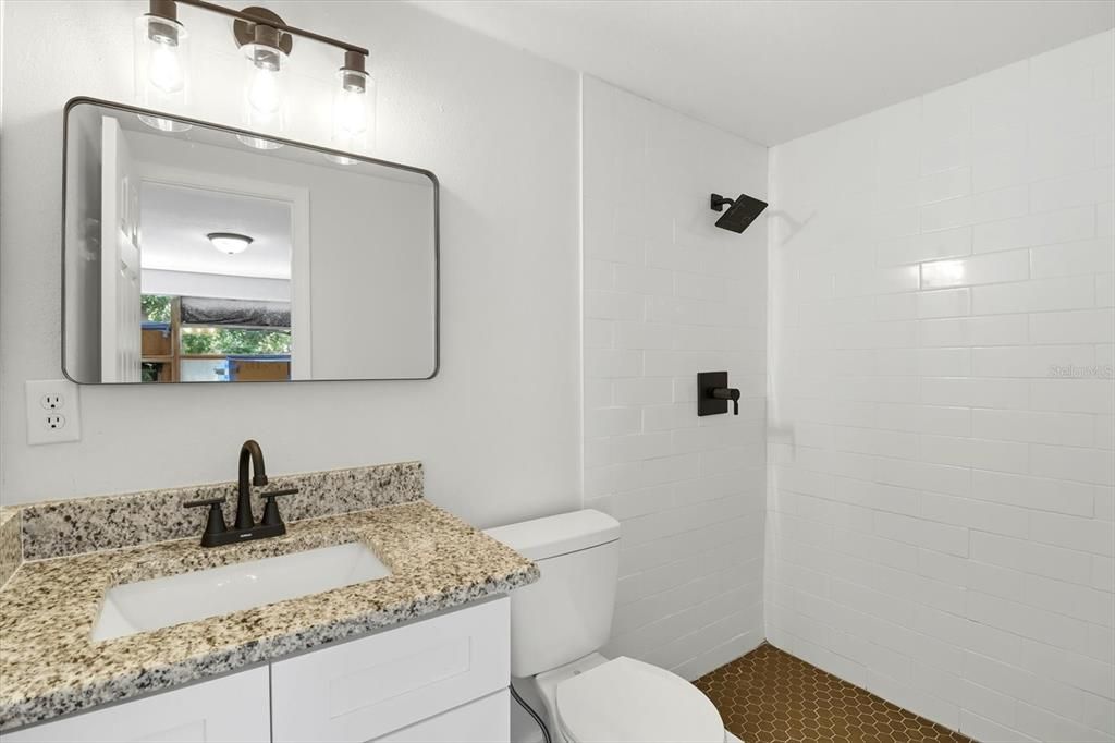 For Sale: $225,000 (3 beds, 2 baths, 1074 Square Feet)