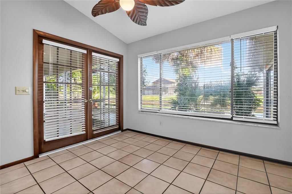 待售: $349,900 (3 贝兹, 2 浴室, 2488 平方英尺)