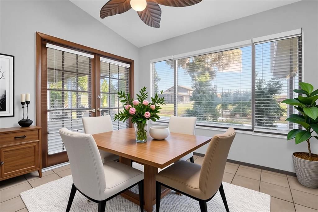 待售: $349,900 (3 贝兹, 2 浴室, 2488 平方英尺)