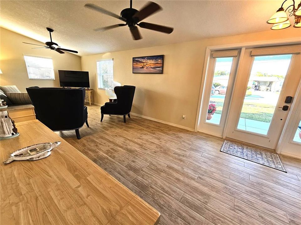 For Rent: $4,000 (2 beds, 2 baths, 1348 Square Feet)