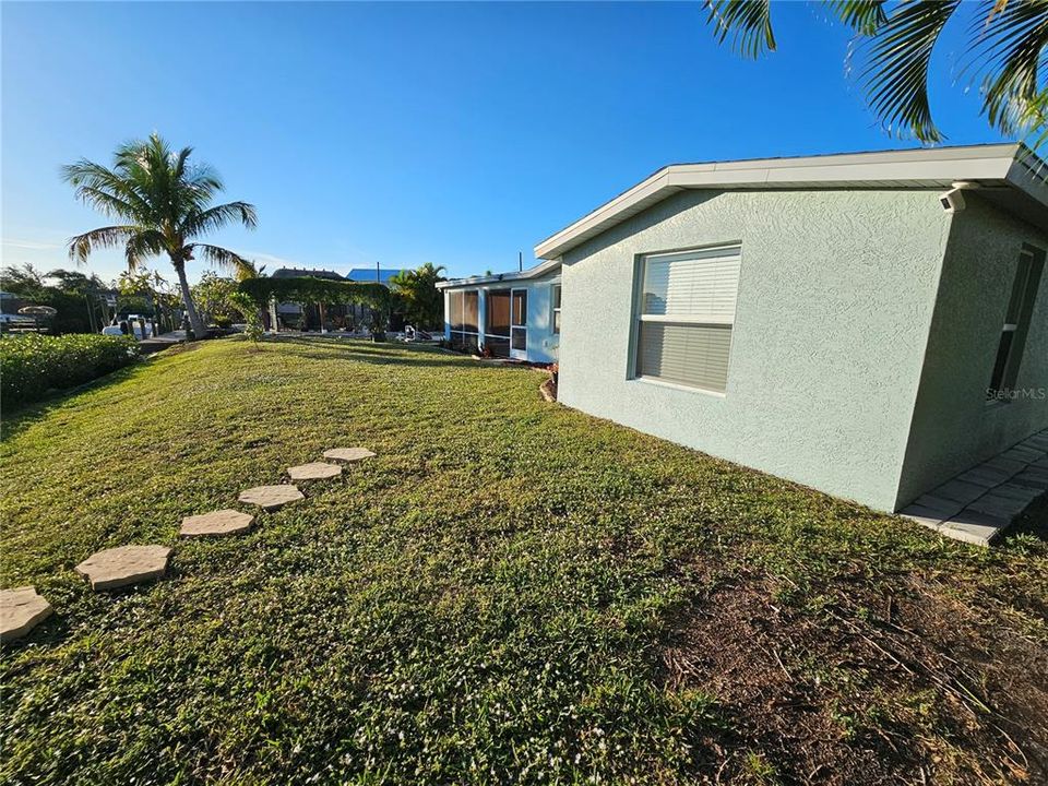 For Rent: $4,000 (2 beds, 2 baths, 1348 Square Feet)